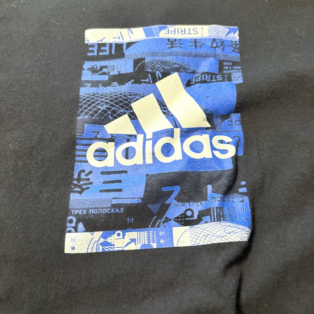 Adidas Amplifier Tee in Charcoal and Blue